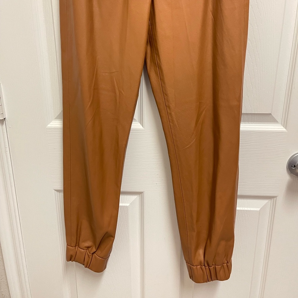 Alice + Olivia Camel Brown Faux Leather Joggers - Picture 3 of 12